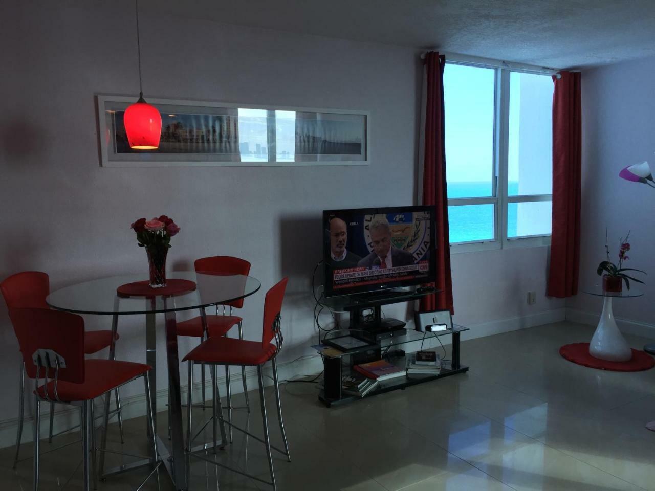 Castle Beach - Great Views Apartment Маями Бийч Екстериор снимка