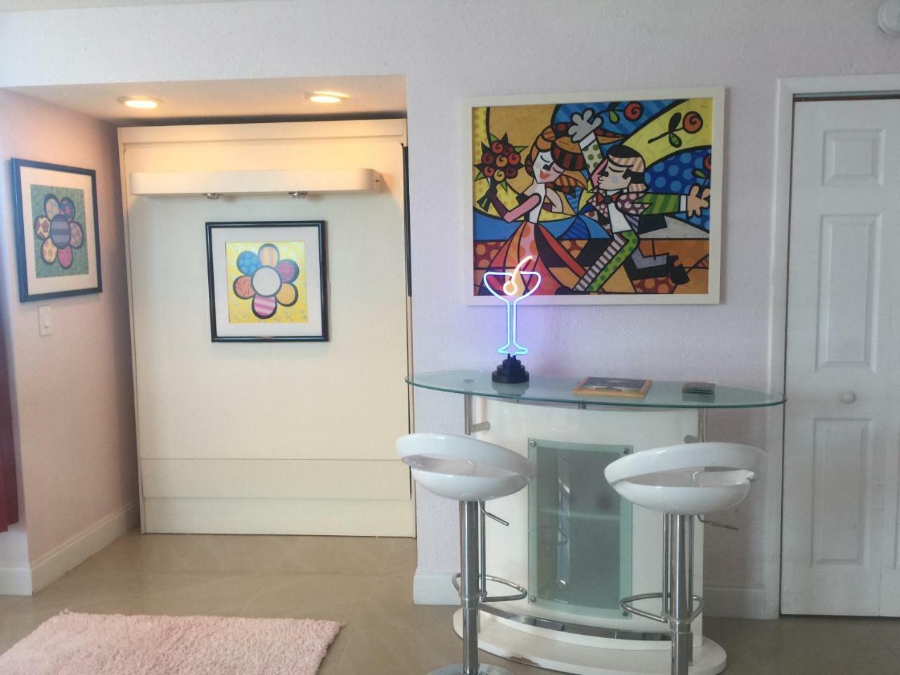Castle Beach - Great Views Apartment Маями Бийч Екстериор снимка